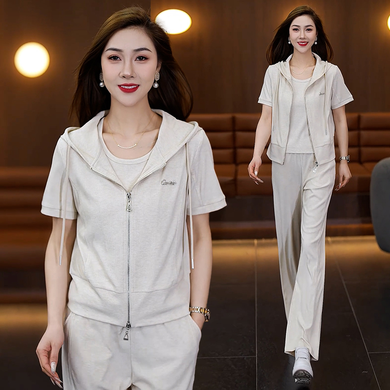 休闲运动套装女夏季2025新款高端短款上衣小个子阔腿裤三件套短袖