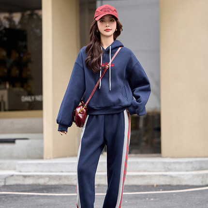 时尚运动装套装女2024冬加绒加厚新休闲洋气减龄卫衣带帽两件套潮