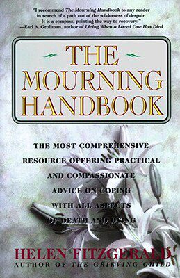 【预售】The Mourning Handbook: The Most Comprehensive