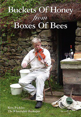 【预售】Buckets of Honey from Boxes of Bees