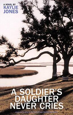 【预售】A Soldier's Daughter Never Cries