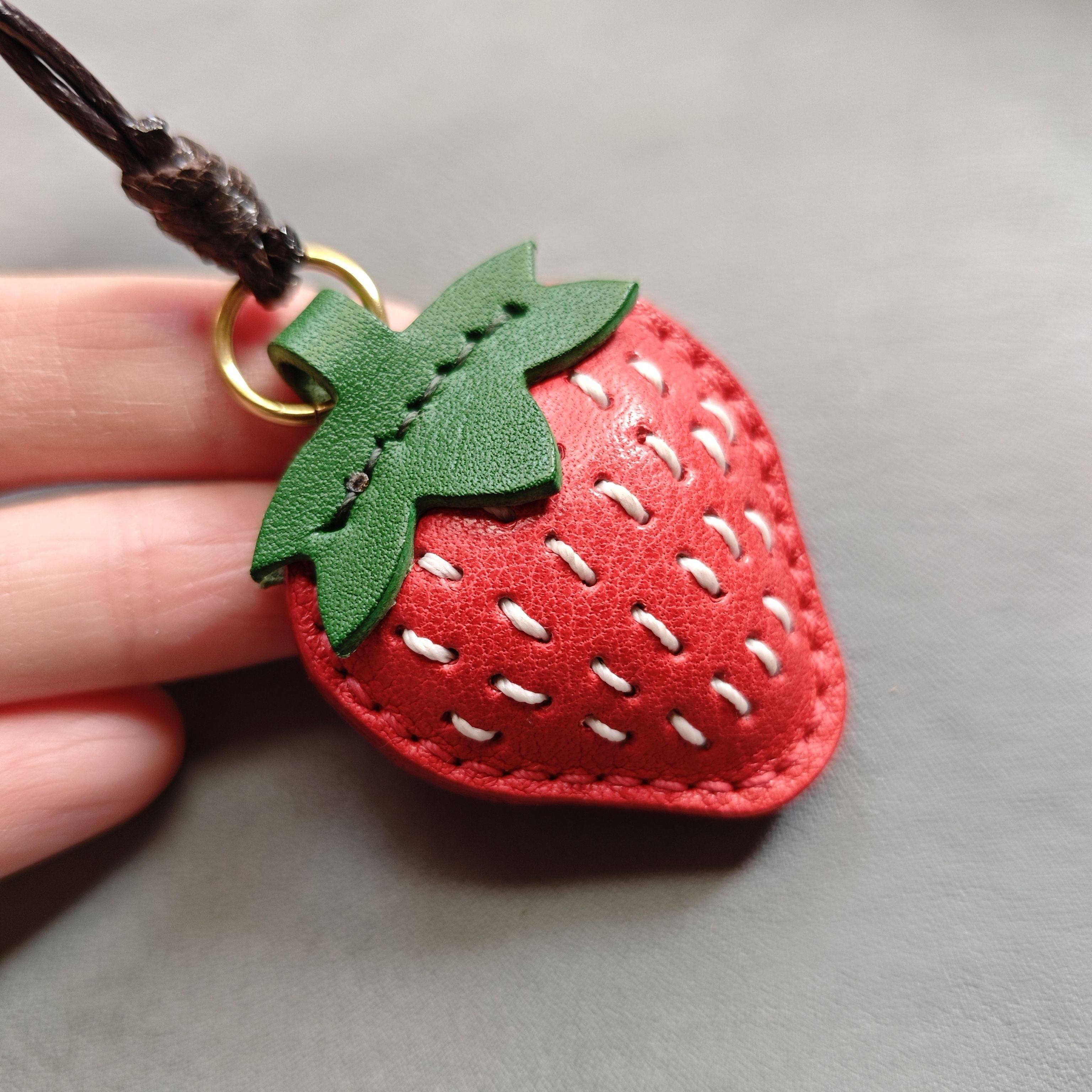 牛皮手工材料包真皮草莓小挂件