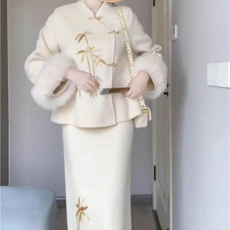 新中式国风套装裙女秋冬款高级感刺绣毛呢外套+高腰半身裙两件套,女装/女士精品,时尚套装,淘宝优惠券,粉丝福利购,淘宝优惠卷