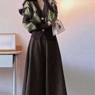 茶系穿搭配一整套高级感小个子毛衣连衣裙子套装 早秋冬装 2025新款