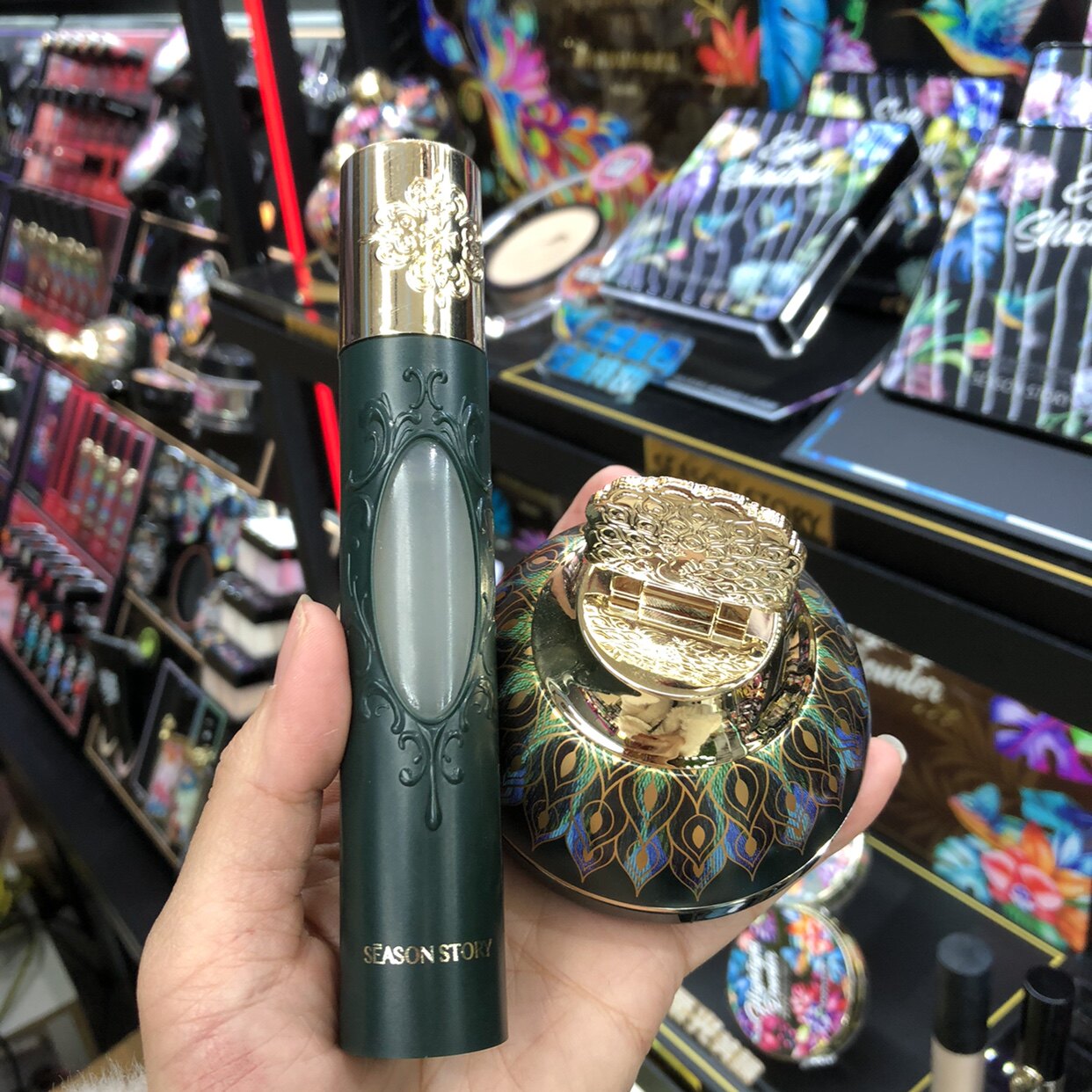 四季物语孔雀轻透娇颜防水防晕