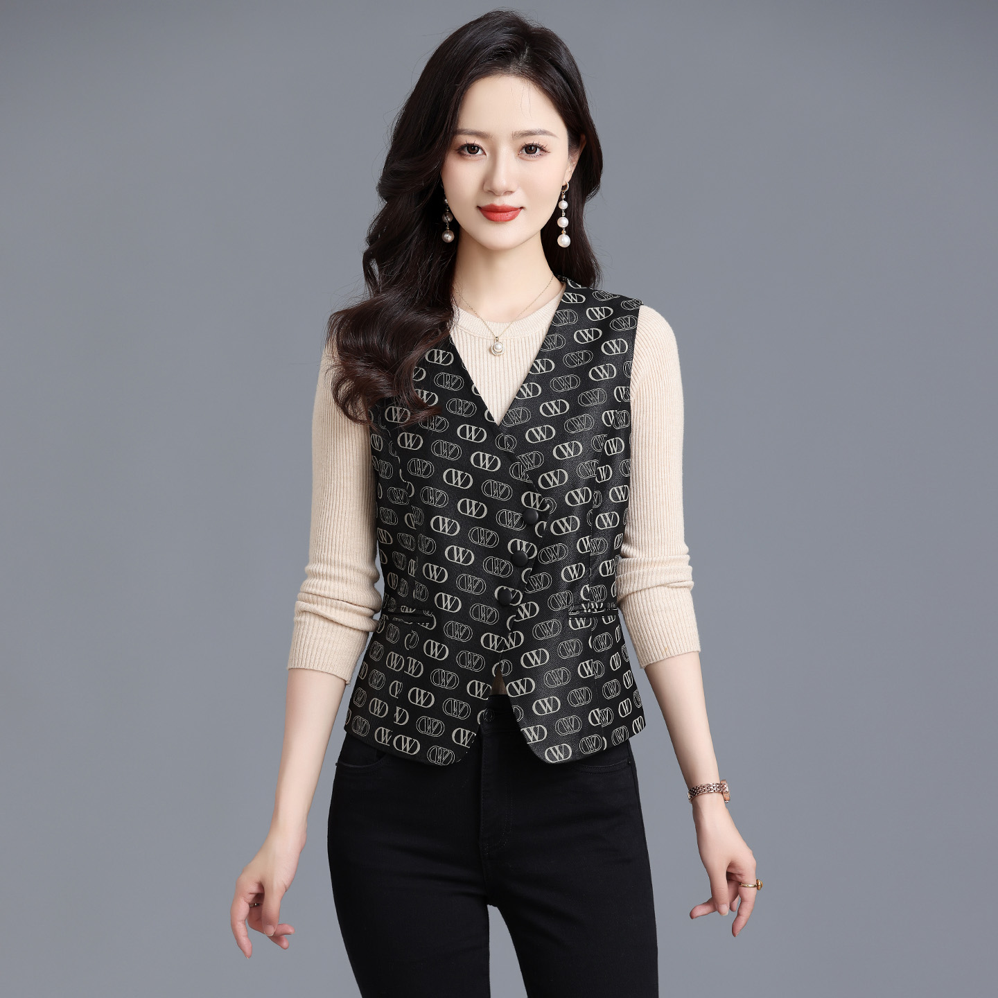 印花真皮马甲女皮衣2025秋装新款海宁绵羊皮黑色V领马甲坎肩背心