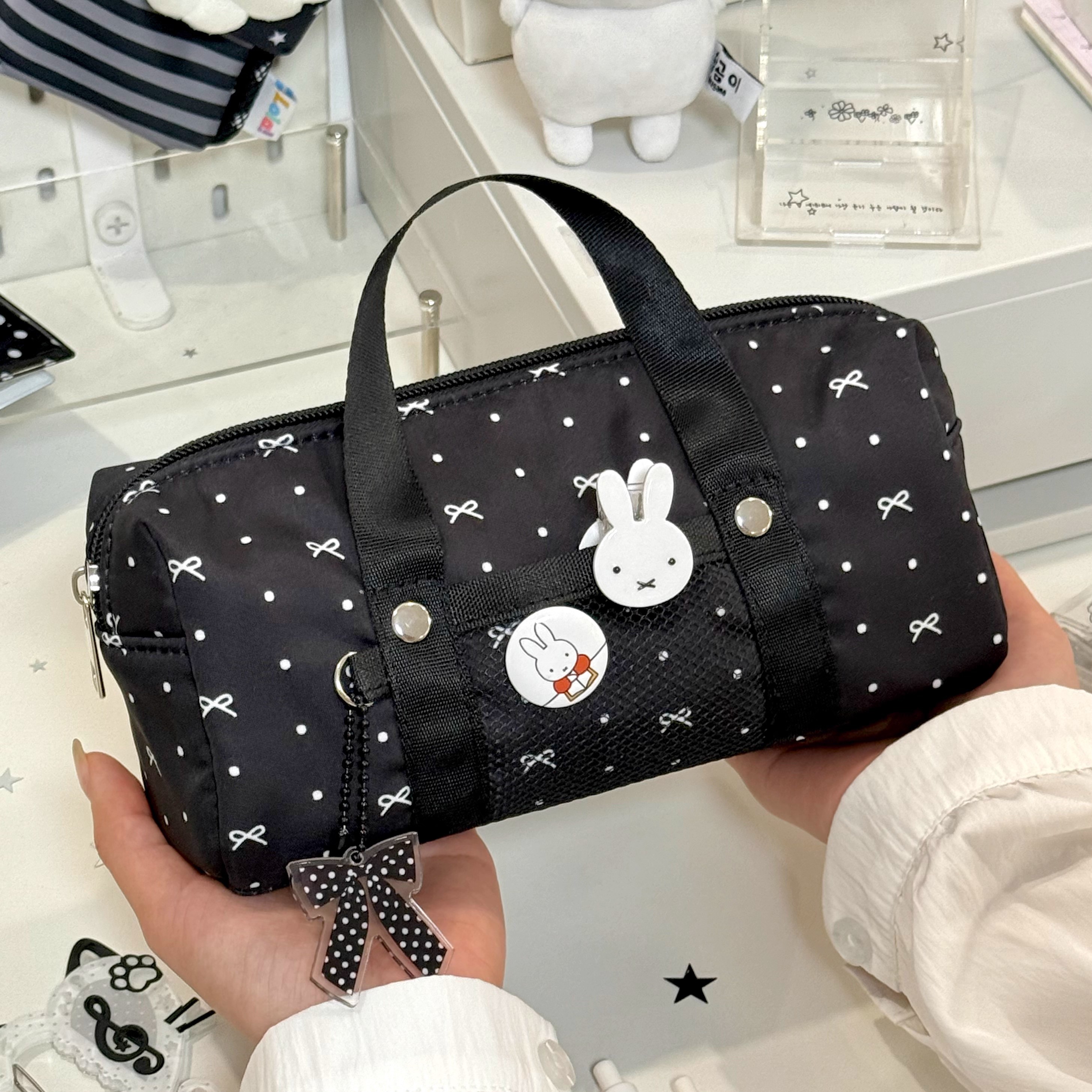 ins黑色蝴蝶结手提笔袋高颜值
