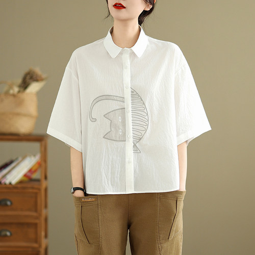 时尚洋气刺绣休闲短袖衬衫女夏季新款大码宽松显瘦polo领衬衣上衣