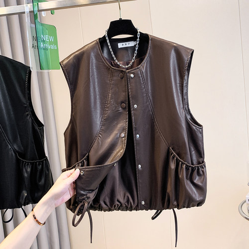 复古咖色pu皮衣马甲背心女秋装高级感机车叠穿短款无袖马夹外套潮