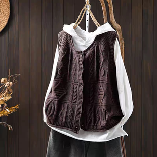 复古麻花针织开衫马甲女秋季新款休闲宽松显瘦圆领单排扣坎肩背心