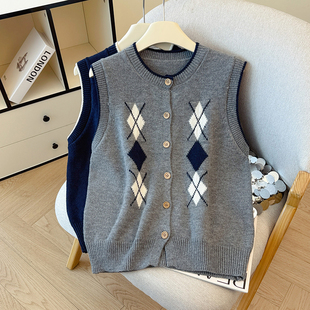 学院风灰色菱形格纹针织开衫马甲女秋冬叠穿显瘦减龄百搭坎肩上衣
