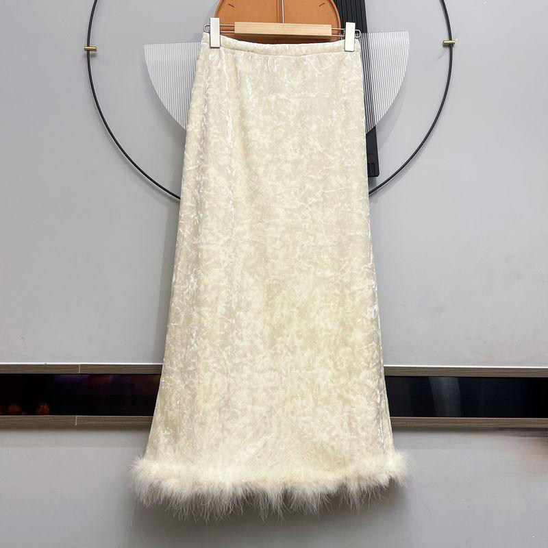 新中式金丝绒半身裙女冬季高级感洋气a字包臀裙高腰显瘦直筒长裙