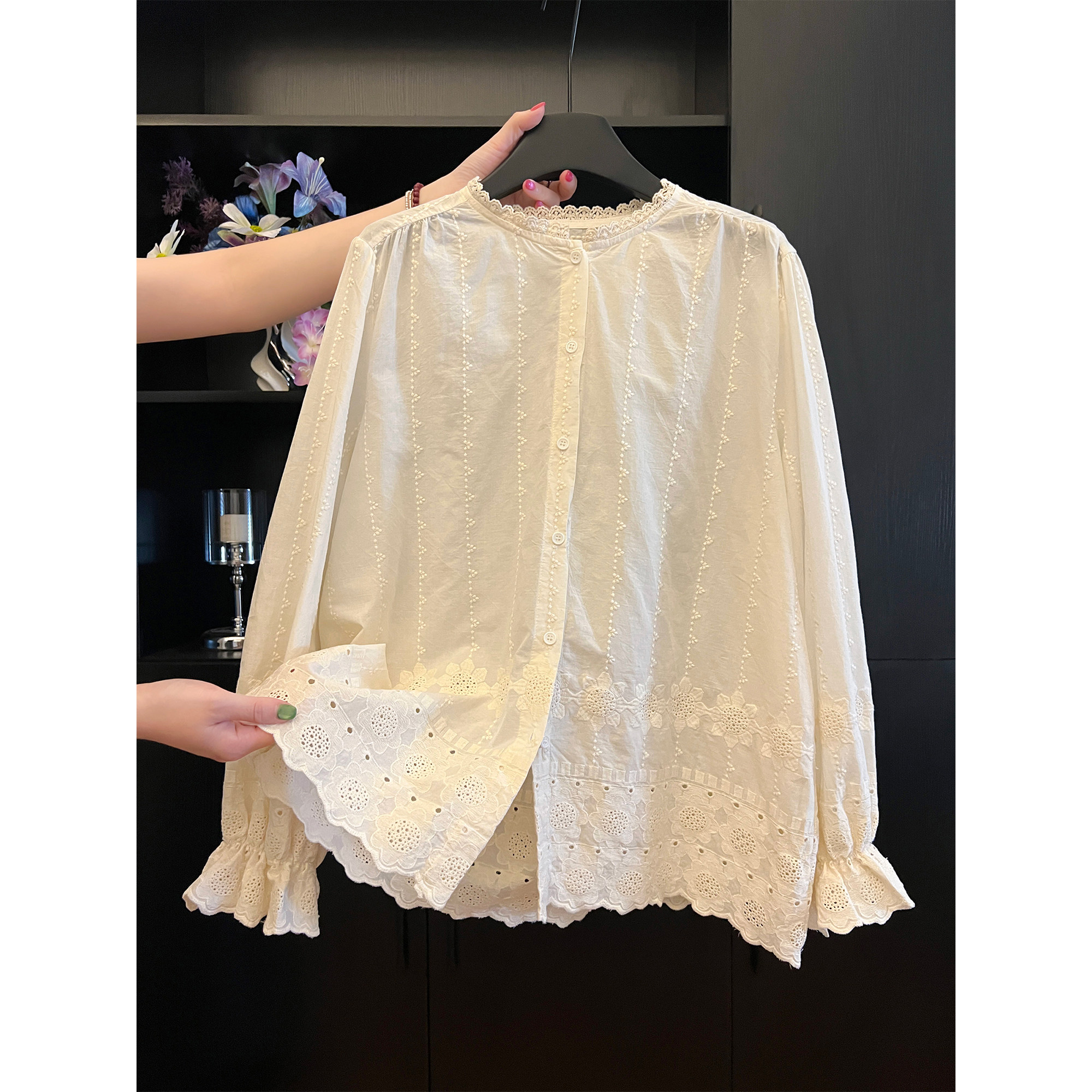 韩系镂空刺绣蕾丝花边衬衫女2025秋装宽松减龄娃娃衫独特别致上衣