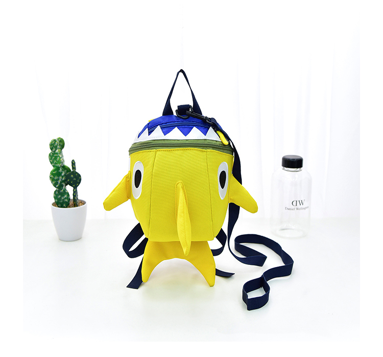 小号休闲男女童防走失卡通背包