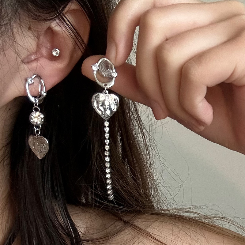 蚊香盘耳夹不对称爱心链条流苏