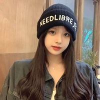 Шерстяная демисезонная трикотажная шапка, в корейском стиле, с вышивкой, популярно в интернете, для влюбленных