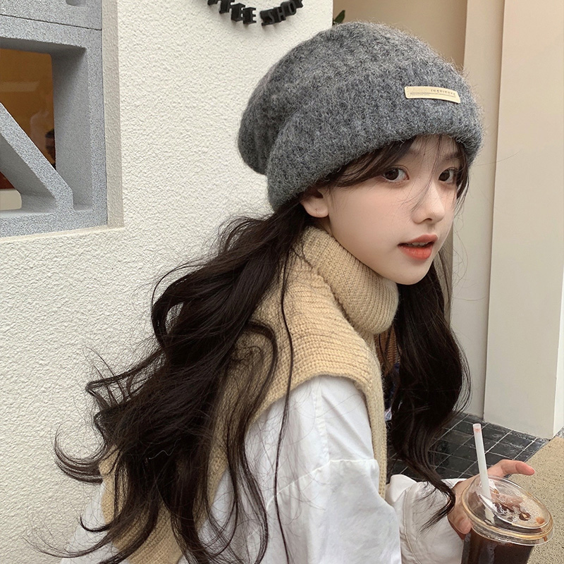 艾佳微显脸小针织毛线帽女秋冬