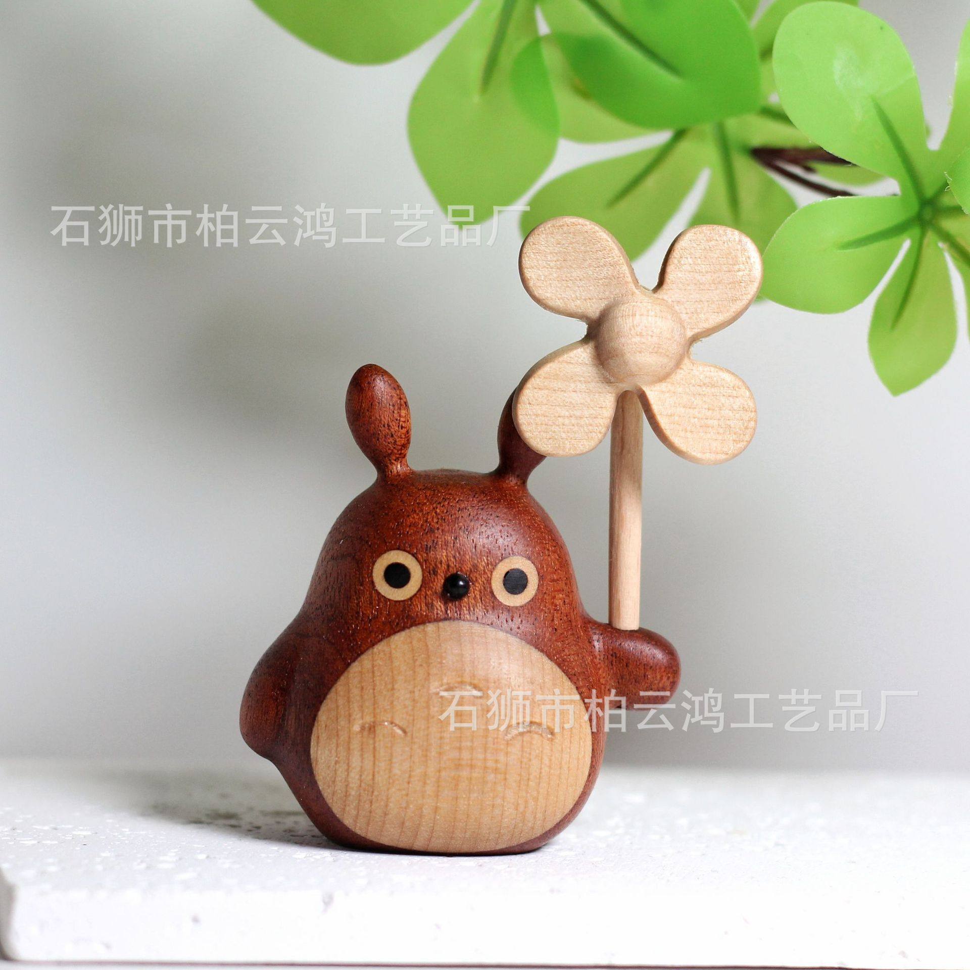 新款龙猫摆件可爱家居办公桌面摆饰实木雕刻拼接创意工厂直销