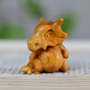 崖柏木雕卡拉神奇文玩儿童手把件家居宠物小精恐龙桌面摆件家居