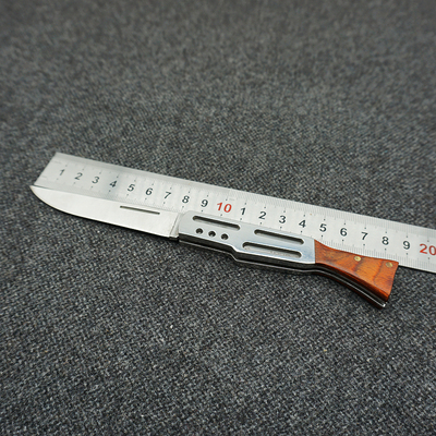 折叠镂空木质精美随身户外小刀