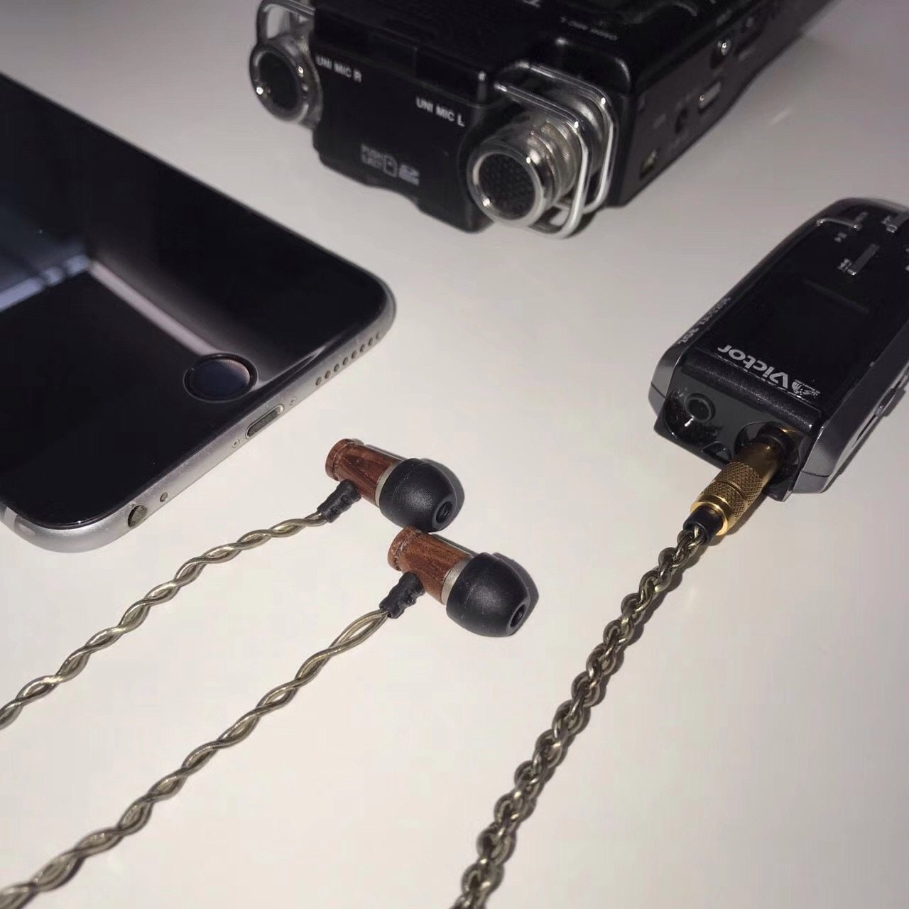 包邮diy6mm微动圈入耳之巅 木质耳机高端麻花线材