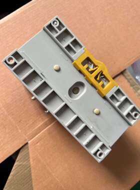 欧姆龙电源模块 S82K-10024 DC24V 4.2A(议价)