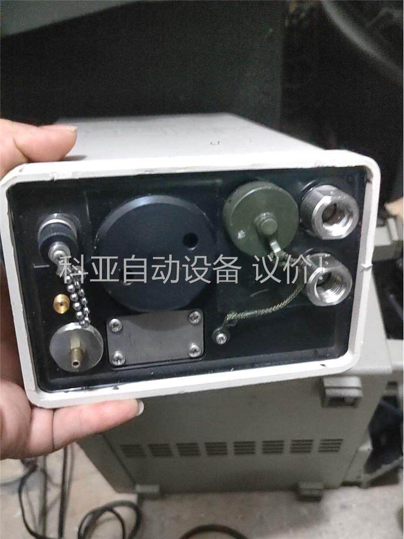 二个进口不知什么机器上用配件。研究价。不包邮不啰嗦。(议价)