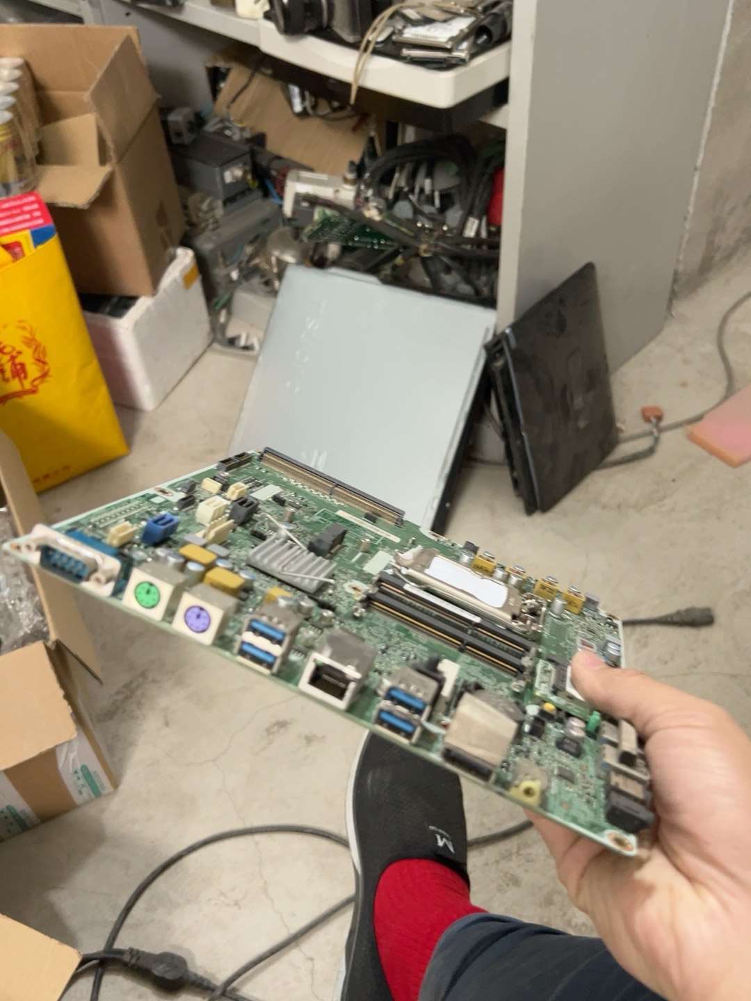 惠普800G1一体机主板，有多片。(议价)