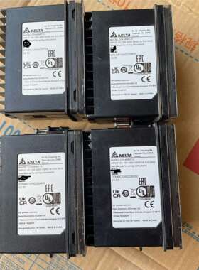 出两个台达温控器 DTK9696C12，四个，成色漂亮。 功(议价)