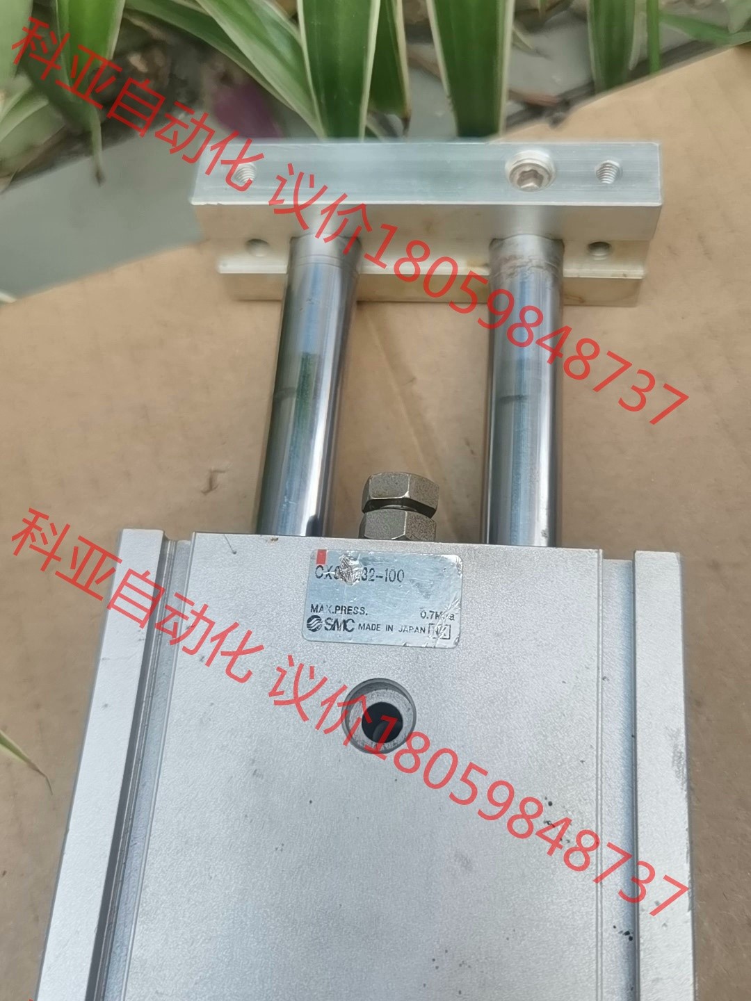 SMC-CXSWL32-100双出轴双杆气缸，滑台气缸，缸径