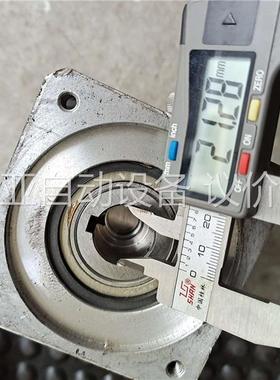 拆机件减速机VRKF－25D－500便宜出售了，片是拍(议价)
