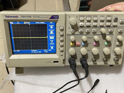 Tektronix泰克TBS1104四通道数字示波器，9成新