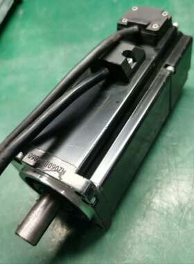 UniMAT亿维400W电机，型号UM060-00R4F-3(议价)