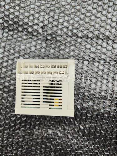 维控lx1s-20mtc-a控制器，成色漂亮，功能完好(议价)