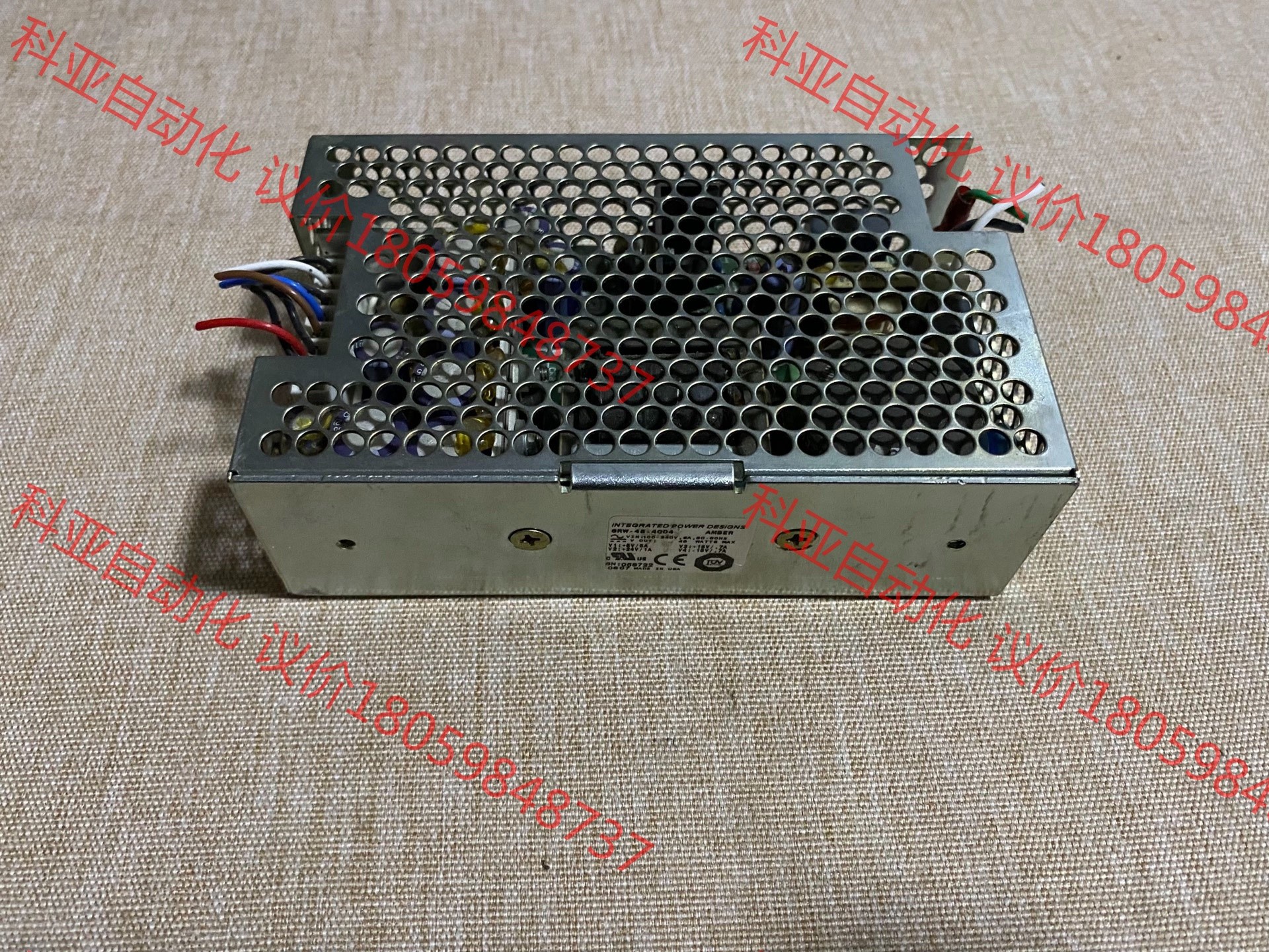 SRW-45-4004电源，美国制造，全新设备拆下，实物拍摄