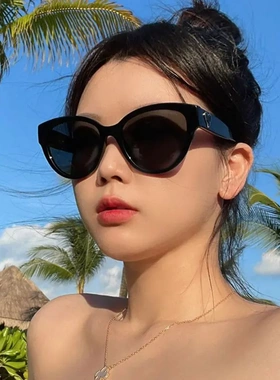 复古美式猫眼黑色爱心墨镜女网红