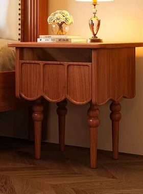 复古木质床头柜收纳雕刻摆件