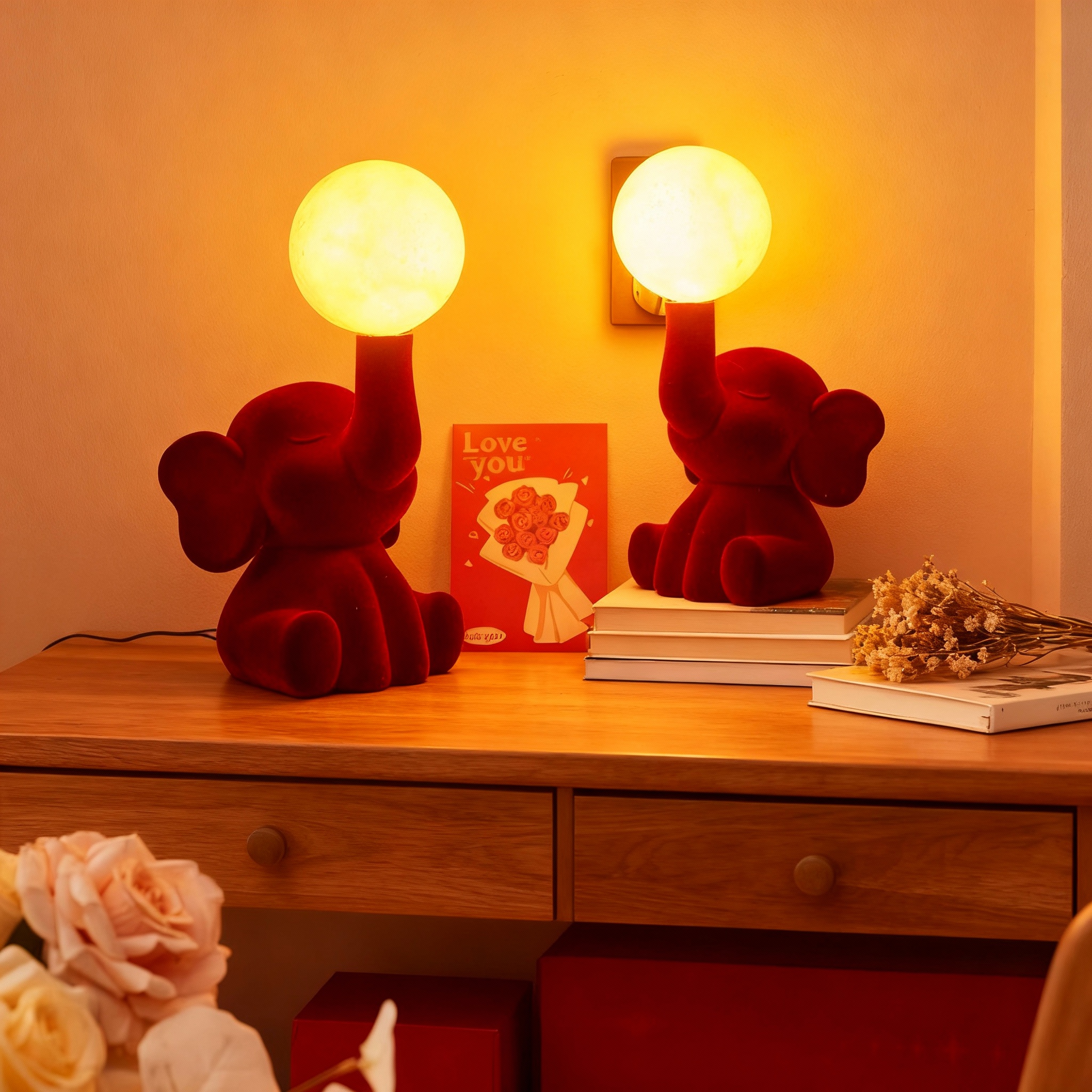 红色小象造型台灯创意可爱氛围感