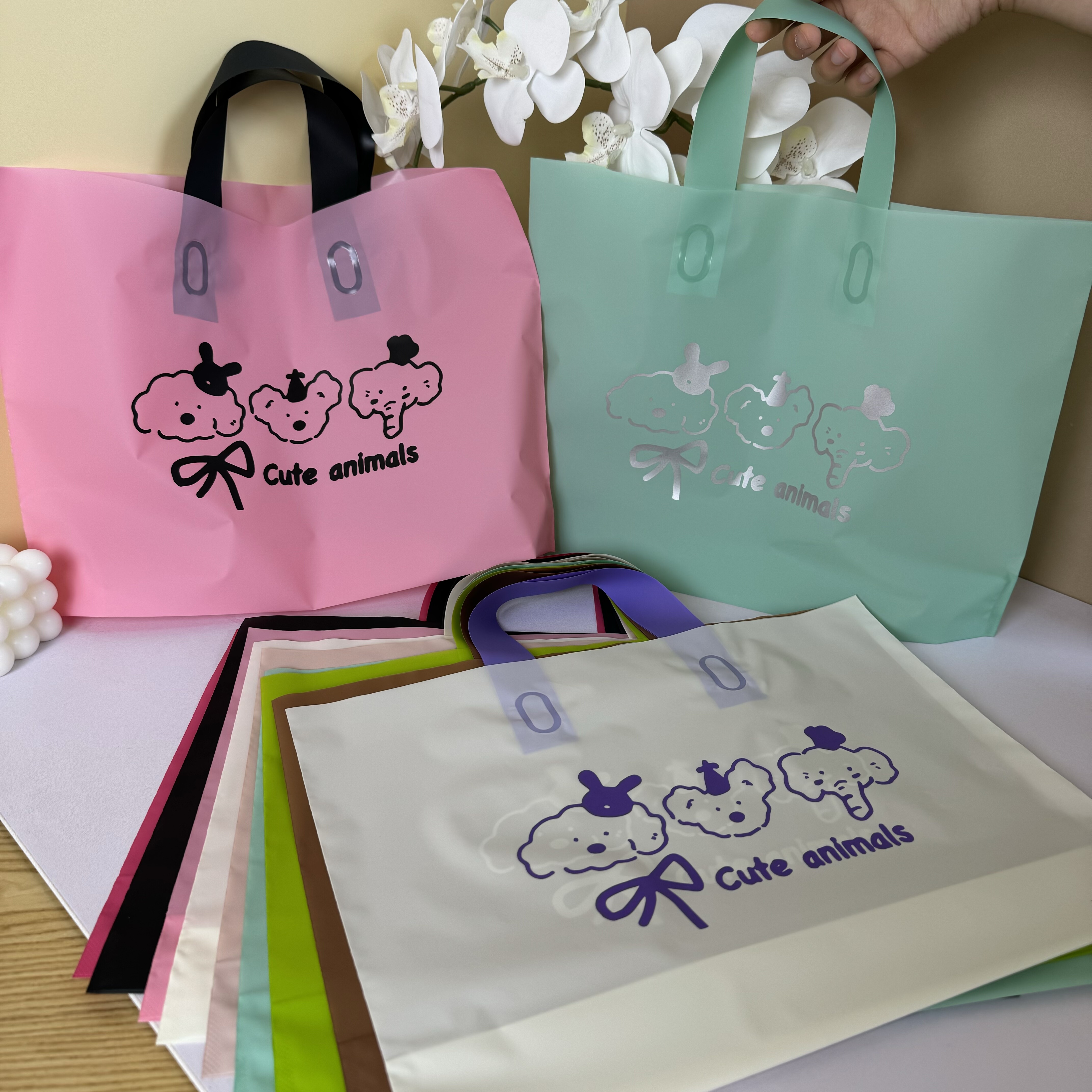 渐变卡通熊加厚磨砂塑料袋儿童女装店衣物服装手提袋子购物礼品袋