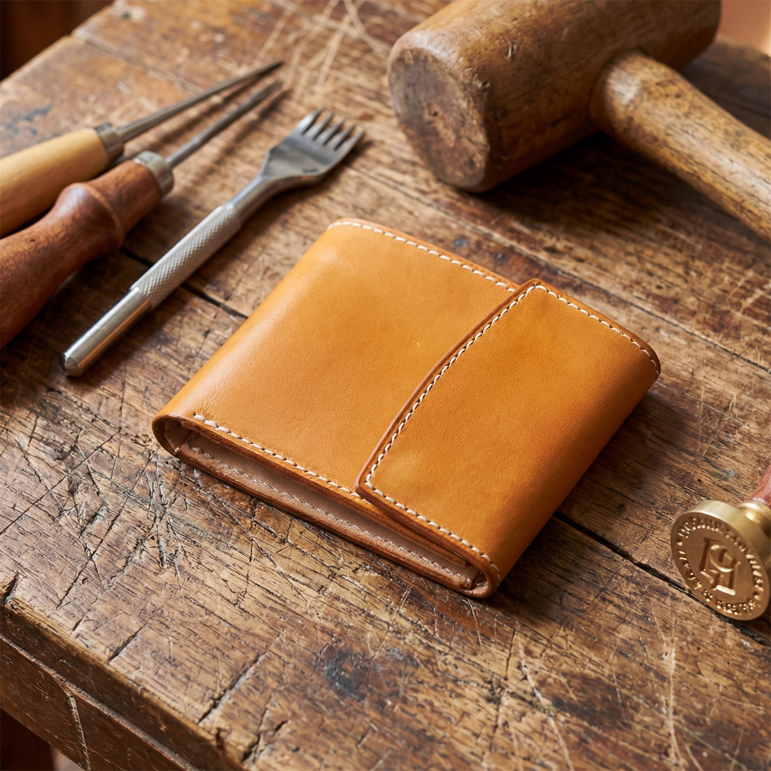 手工复古男士真皮短款钱包植鞣皮搭扣钱夹男式头层牛皮青年皮夹子