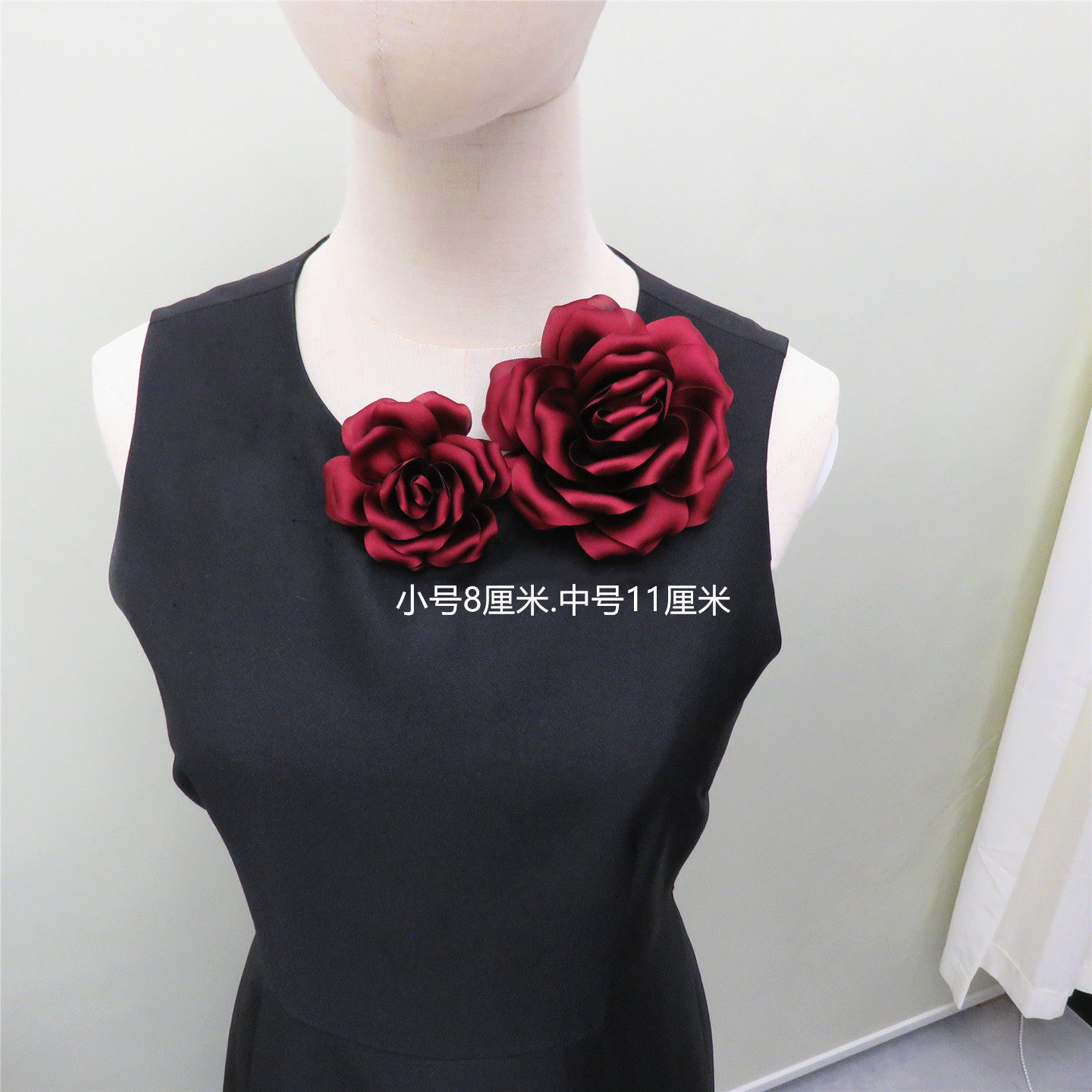 高端精致时尚设计感胸针布艺花朵玫瑰花别针百搭西装旗袍套装配饰