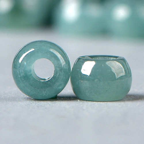 天然冰种蓝水翡翠甜甜圈散珠子