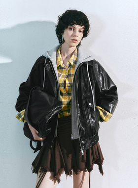 UR国内2025秋季女装时髦复古摩登撞色连帽皮衣外套UYL150030