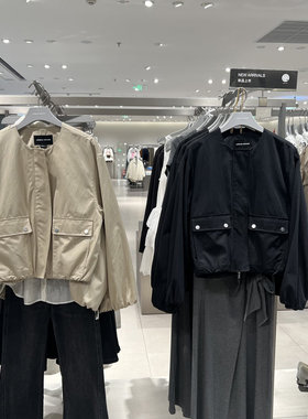 UR国内2025春季女装时尚立体大贴袋宽松圆领外套UWM150011