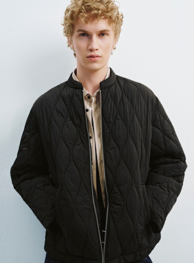 UR国内2025冬季男装简约波浪绗缝双侧口袋拉链棉服UMB150002