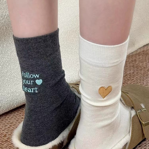 网红款棉质透气春季新款女袜刺绣爱心字母AB款弹力韩系中筒堆堆袜