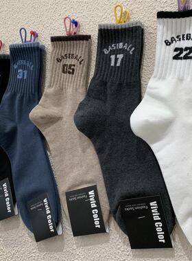 韩国东大门冬新款男袜子vivid color数字母束腰透气运动风中筒袜