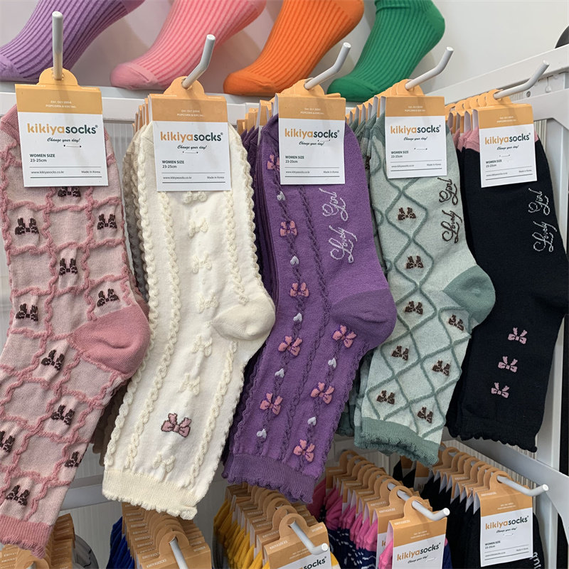 立体浮雕袜子韩国kikiyasocks东大门秋季麻花螺纹蝴蝶结中筒袜女