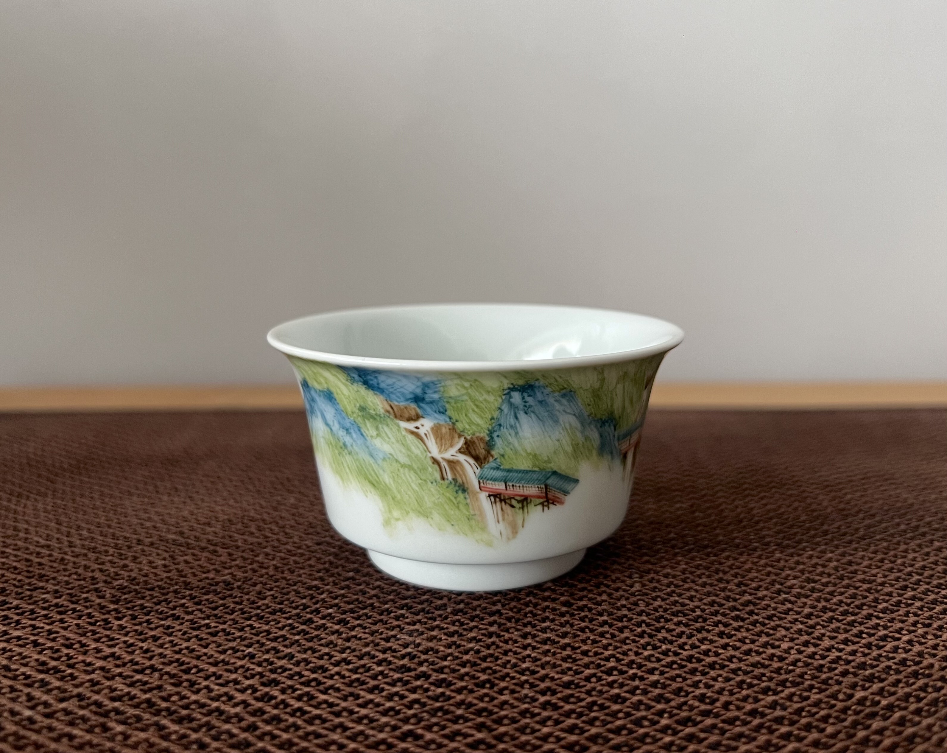 见欢集 釉下五彩宋画青绿山水听泉图马蹄主人杯 高端礼品茶器,餐饮具,茶杯,淘宝优惠券,粉丝福利购,淘宝优惠卷