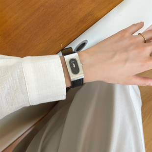 拱门长方形手表女款时尚简约ins小众轻奢高级感女士皮带正品石英